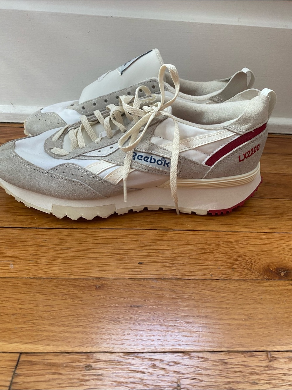 Reebok LX2000 Men's White, Gray & Red Retro Sneakers